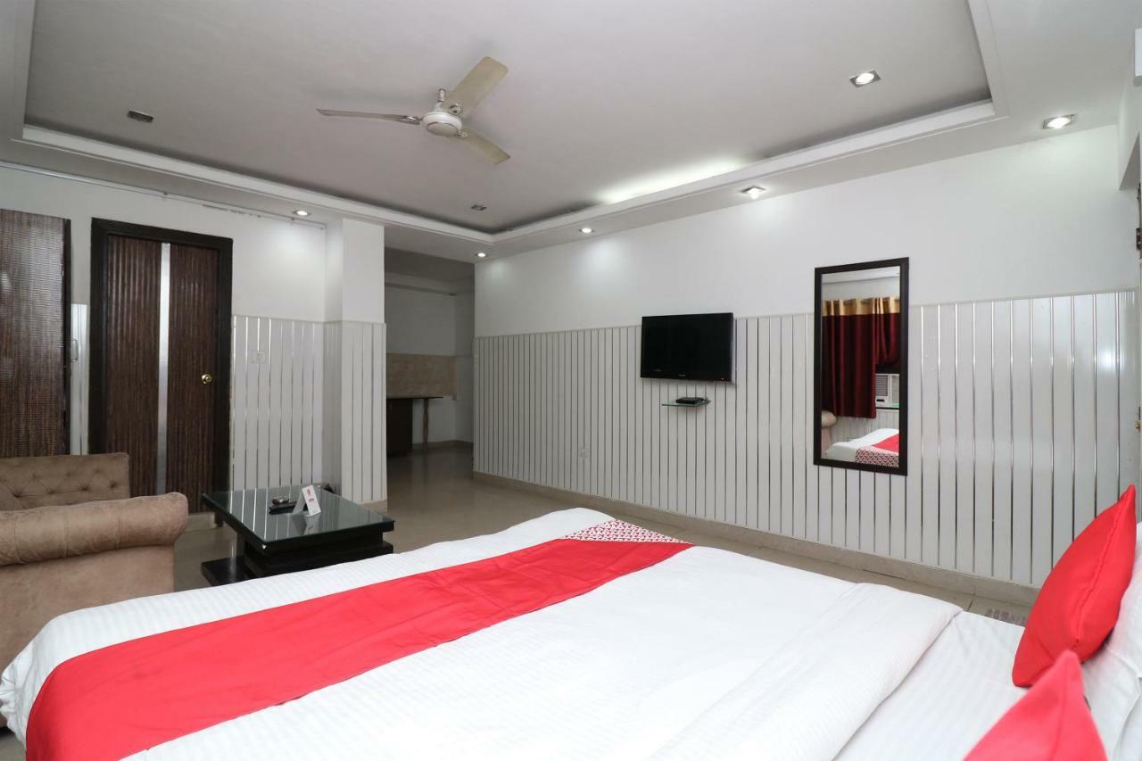 Oyo 10257 Hotel Lotus Park Gurgaon Exterior foto